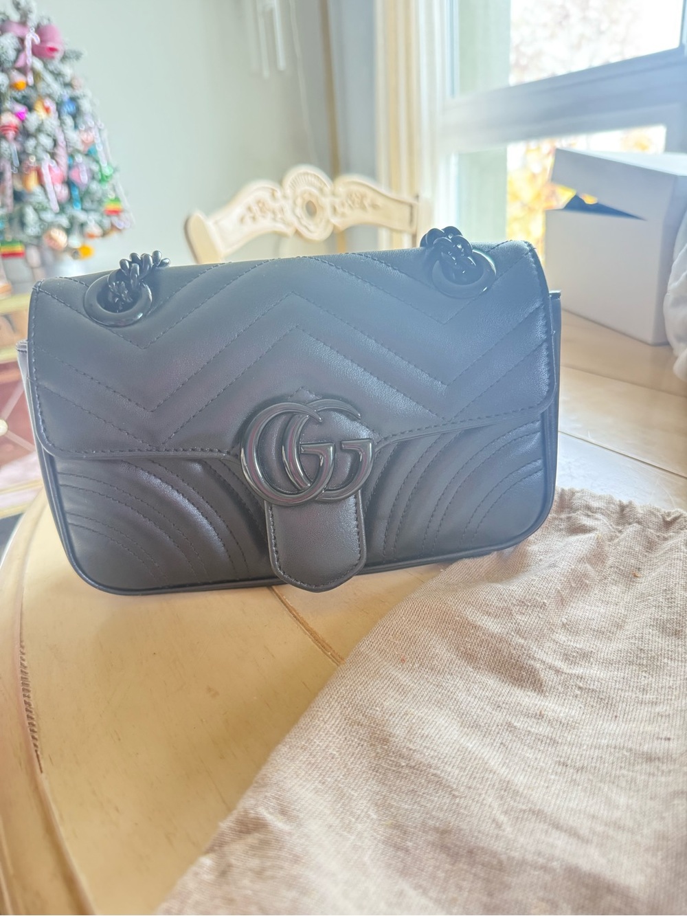 Gucci Marmont Black Quilted Leather Crossbody Bag with Chain Strap - Picture 11 of 11